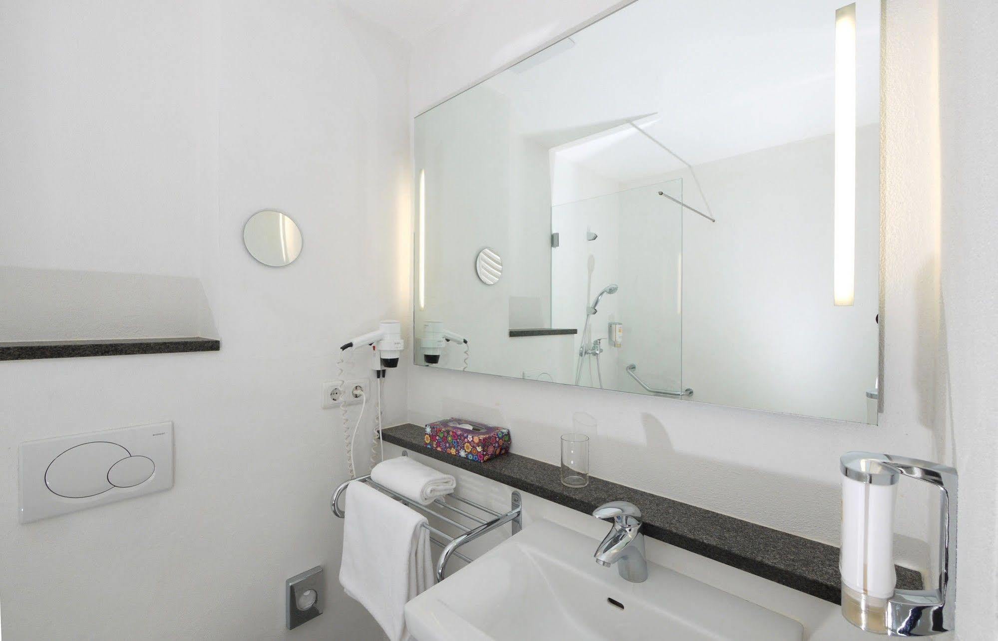 Hotel Pinger Remagen Zewnętrze zdjęcie